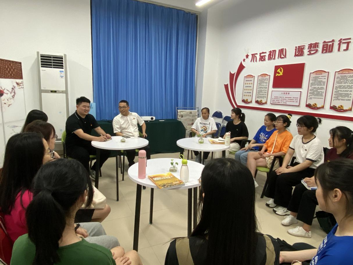 经验分享显温馨，护理学子当自强